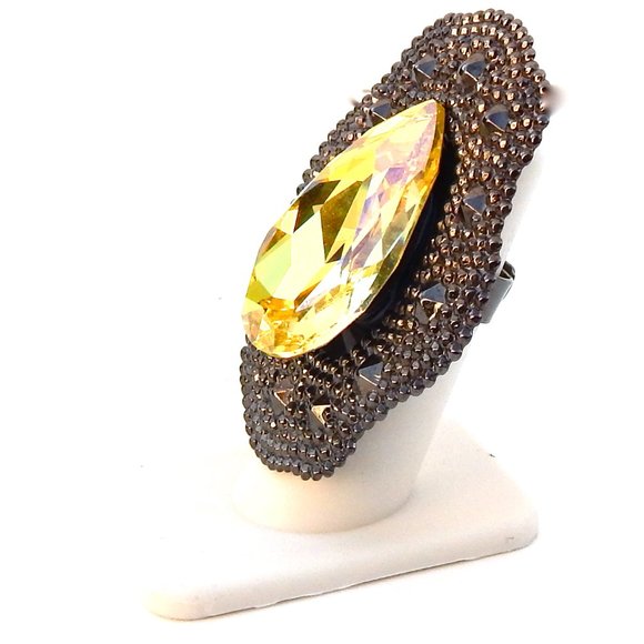 GASOLINE GLAMOUR FORTUNE TELLER HONEY BUTTER MAXI DROP RING - Picture 2 of 4